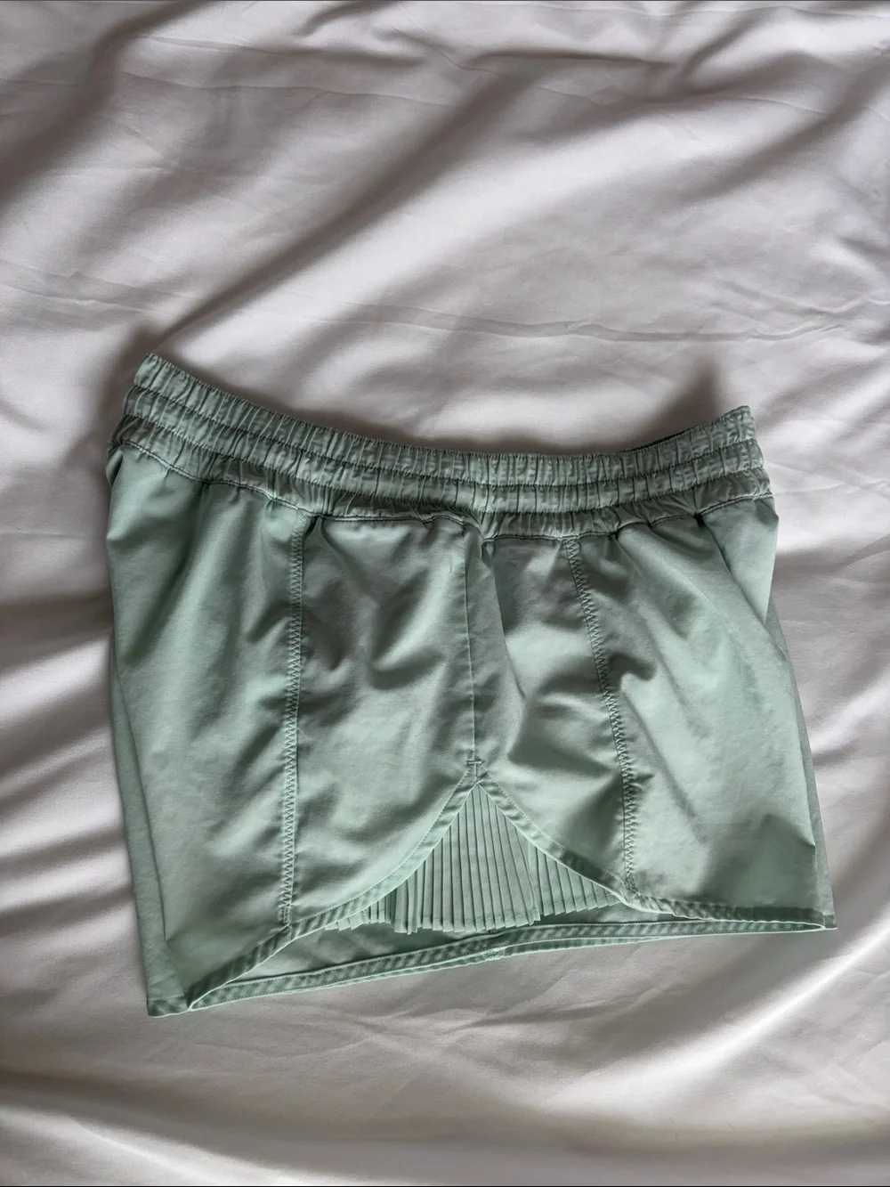Lululemon Hottie Hot Pleated Mint Green Athletic Shorts - Picture 5 of 12